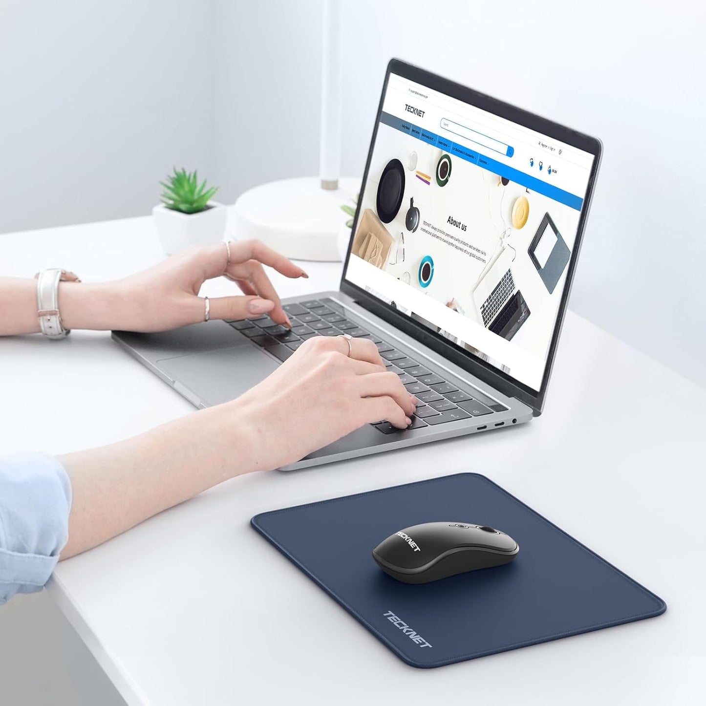 TECKNET Mouse Pad with Anti-fray Stitchin, Waterproof Surface & Non-Slip Rubber Base with Stitched Edges Gaming Mouse Mat for Laptop,Compatible with Laser and Optical Mice