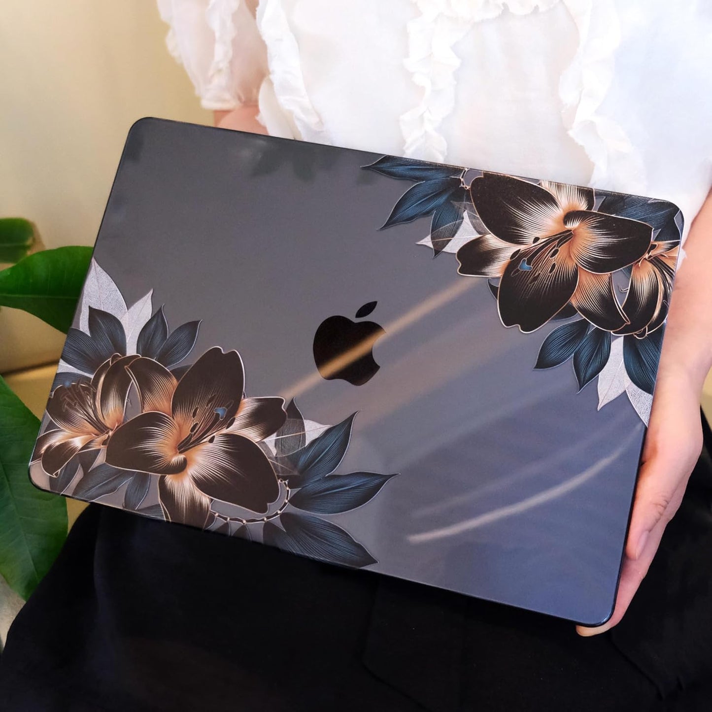 MEEgoodo Case for MacBook Air M4/M3/M2 13.6 inch 2025 2024 2022, Fit Model A3240 A3113 A2681, Compatible with MacBook Air 13 inch, Laptop Hard Shell Case with Keyboard Cover, Golden Lilies