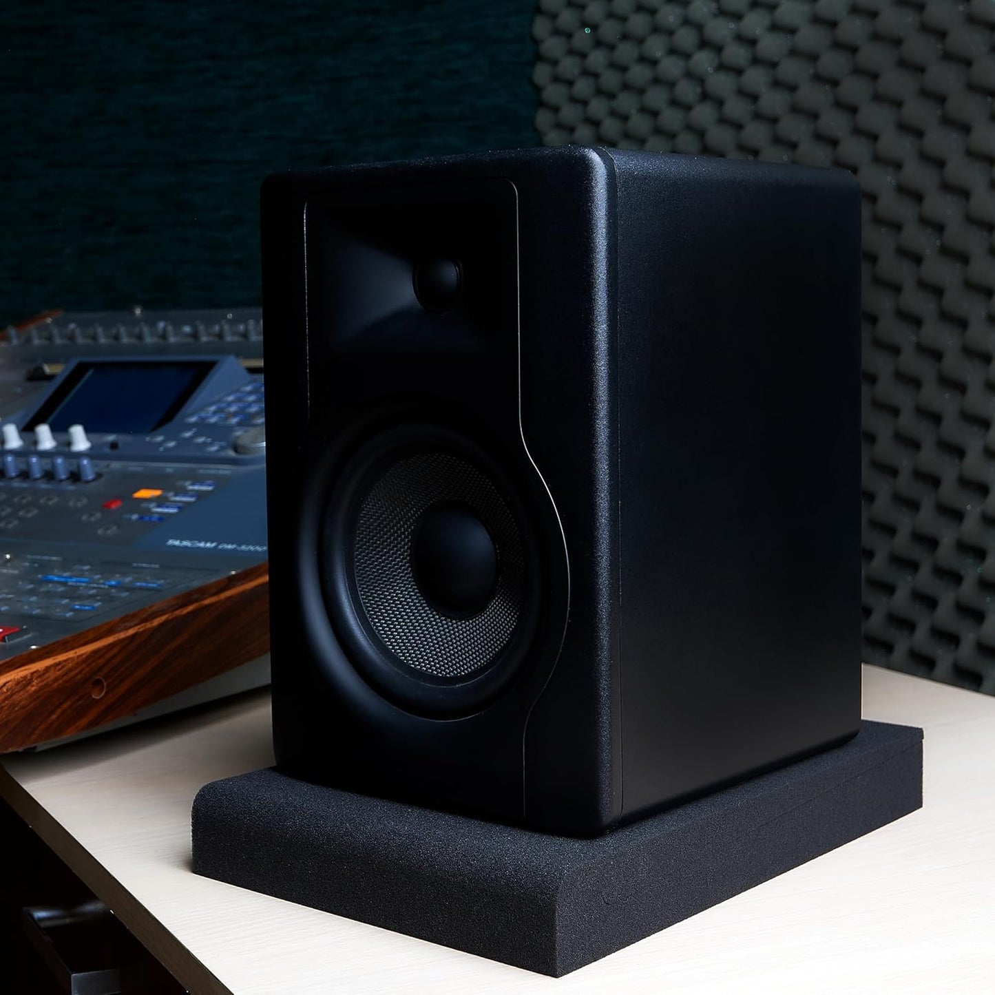 Sound Addicted - Studio Monitor Isolation Pads for 5 Inch Monitors, Pair of Two High Density Acoustic Foam which Fits Most Speaker Stands | SMPad 5