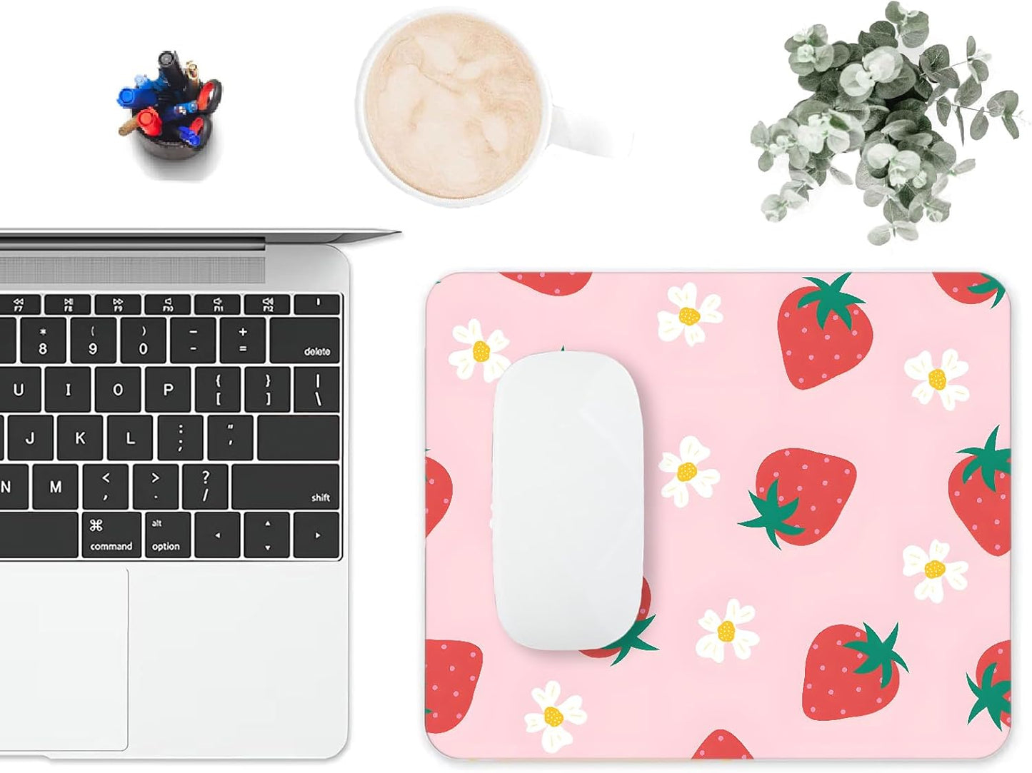 Mouse Pad, Cute Daisy Pink Strawberry Mouse Pads for Desk, 9.5" x 7.9" Non-Slip Rubber Base Computer Mousepad with Women, Portable Square Design for Wireless Mouse and Pad Laptop Office & Travel