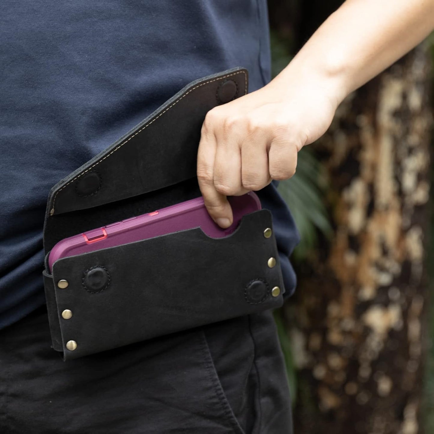 Topstache Leather Phone Holster with Belt Clip for Galaxy S23,S22,iPhone 14,14 Pro,Belt Phone Case for Universal Smartphone with Otterbox Case,Flip Cellphone Pouch,L,Black