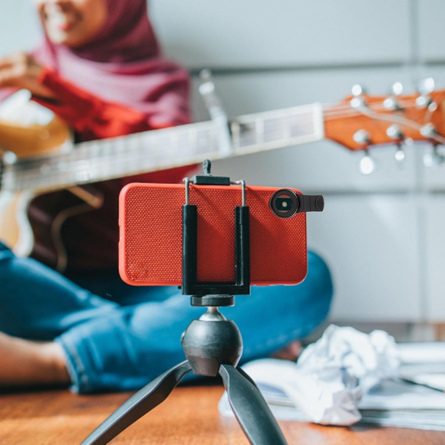 Phone Lens : 37mm 15X Macro Lens for Phone Camera Clip-on Magnifying for Close-up Photography (Black)