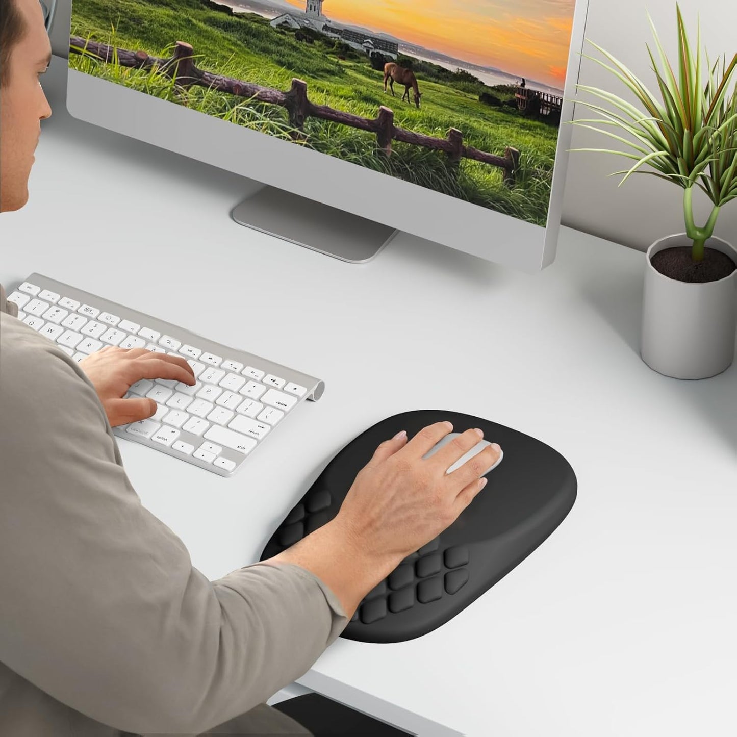 VAGAU Ergonomic Mouse Pad with Wrist Rest, Wrist Rest Pain Relief Mousepad Memory Foam Massage & Non-Slip PU Base for Carpal Tunnel Pain Relief - Gaming, Office, Home Use (Black)