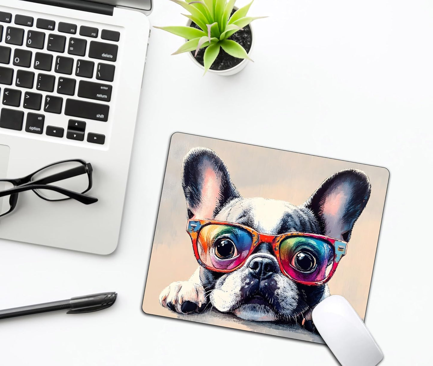 Funny Bulldog Dog Mouse Pads for Desk, Portable Wireless Computer Mouse pad Small Design with Women, Non-Slip Rubber Base Laptop Mousepad 9.5" x 7.9" Smooth Surface for Office & Travel