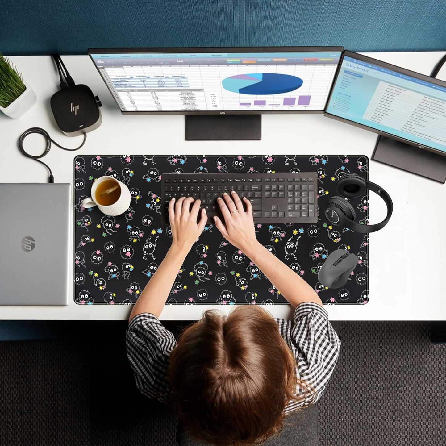 Desk Mat Cute Black Anime Sprite Gaming Mouse Pad XXL Large Extended Kawaii Laptop Keyboard Mouse Mat with Stitched Edges, Non-Slip Computer Desktop Mat for Women Office Desk Decor 31.5x15.7 in