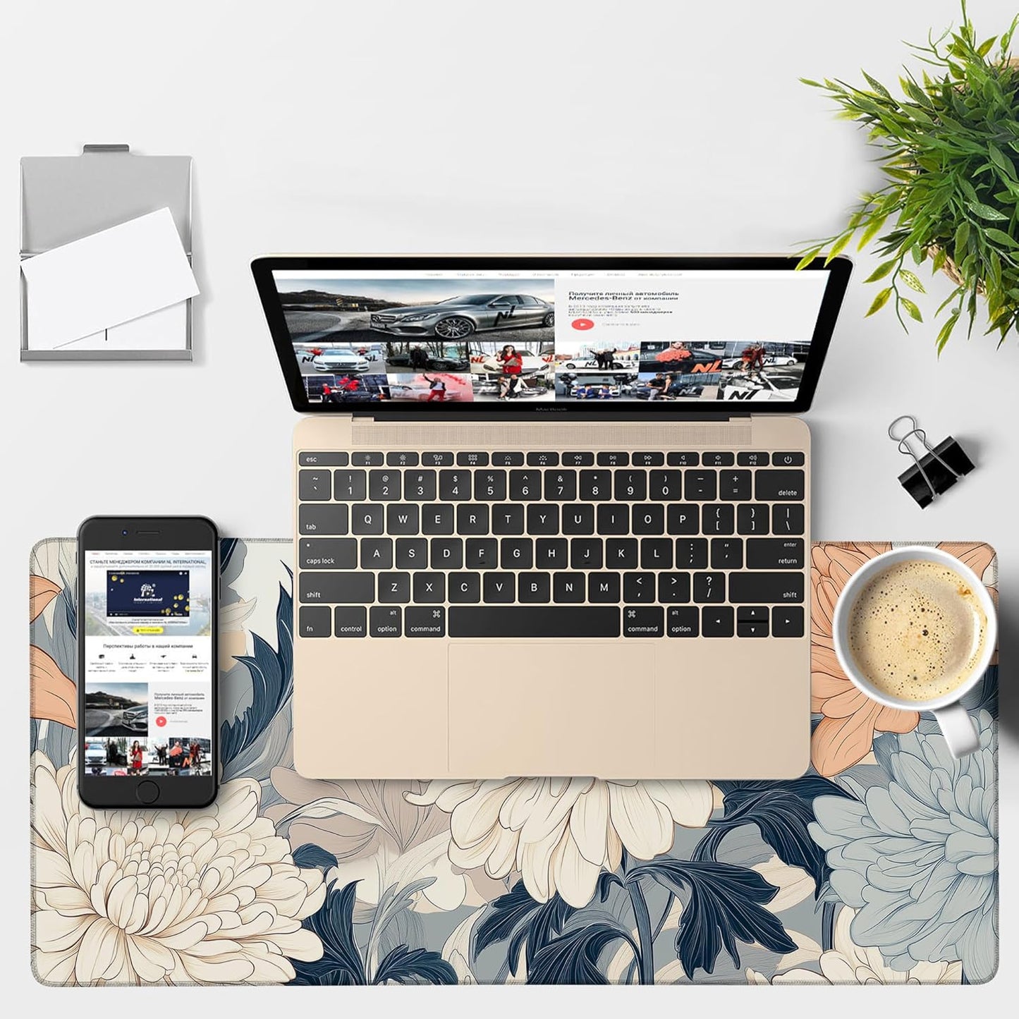 Beautiful Chrysanthemum Gaming Mouse Pad 3mm Thick Stitched Edge Waterproof Non-slip Large Computer Keyboard Mouse Mat,Suitable for Office Entertainment Decorative Desk Pad 35.4 x 15.7 Inches