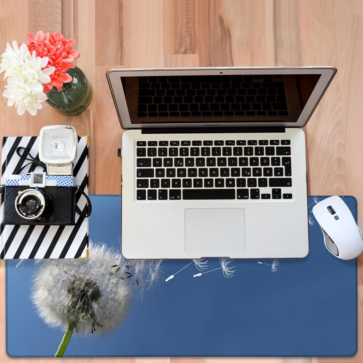 Flying Dandelion Seeds Gaming Mouse Pad 3mm Thick Stitched Edge Waterproof Non-Slip Large Computer Keyboard Mouse Mat,Suitable for Office Entertainment Decorative Desk Pad 35.4 x 15.7 Inches